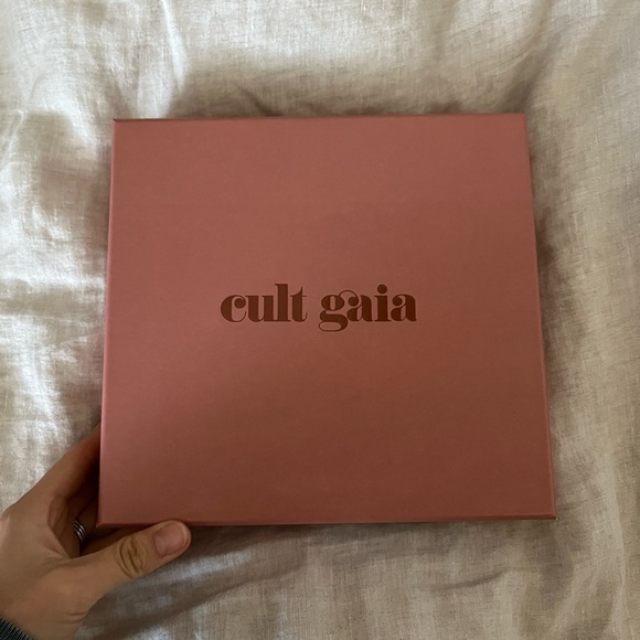 Cult Gaia Dory Feather Bag - Picture 9 of 9